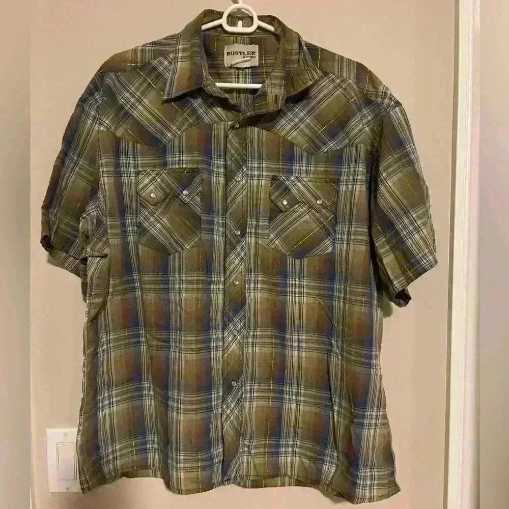 Vintage  snap button shirt